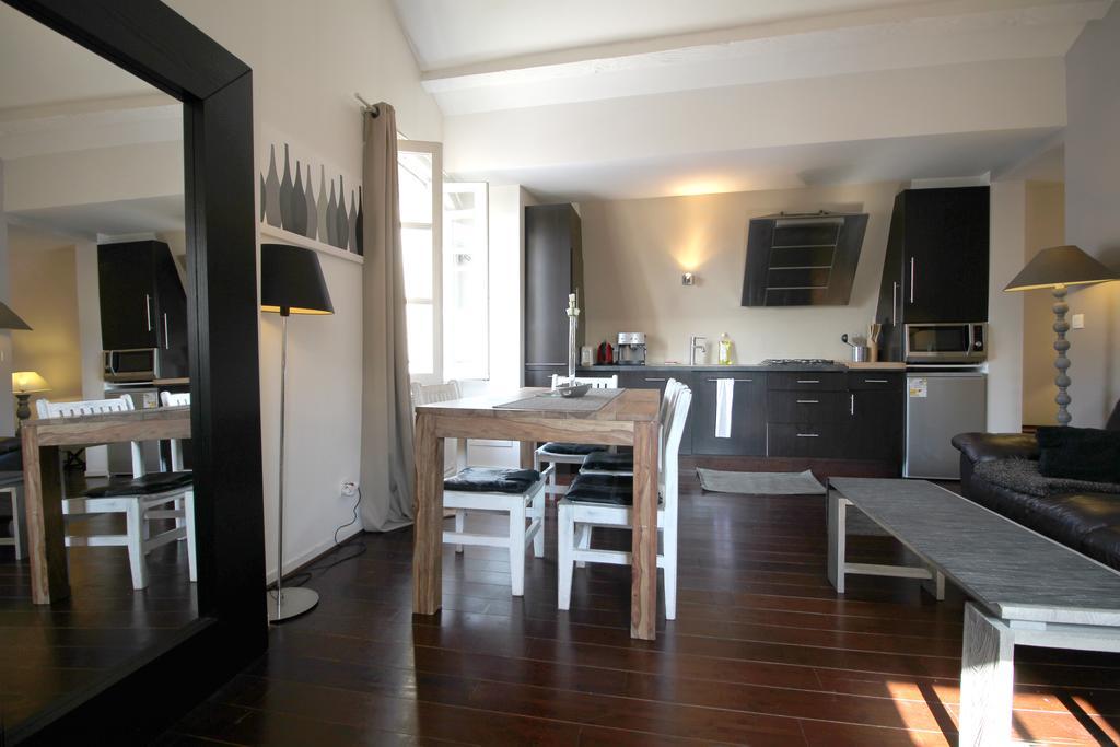 Bordeaux Locations - Place Saint Projet Exterior foto